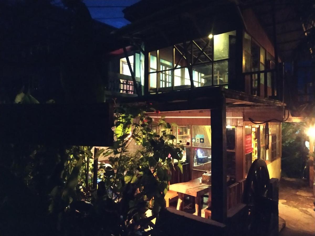 Dream House Guest House & Restaurant Ngwesaung Ngoại thất bức ảnh