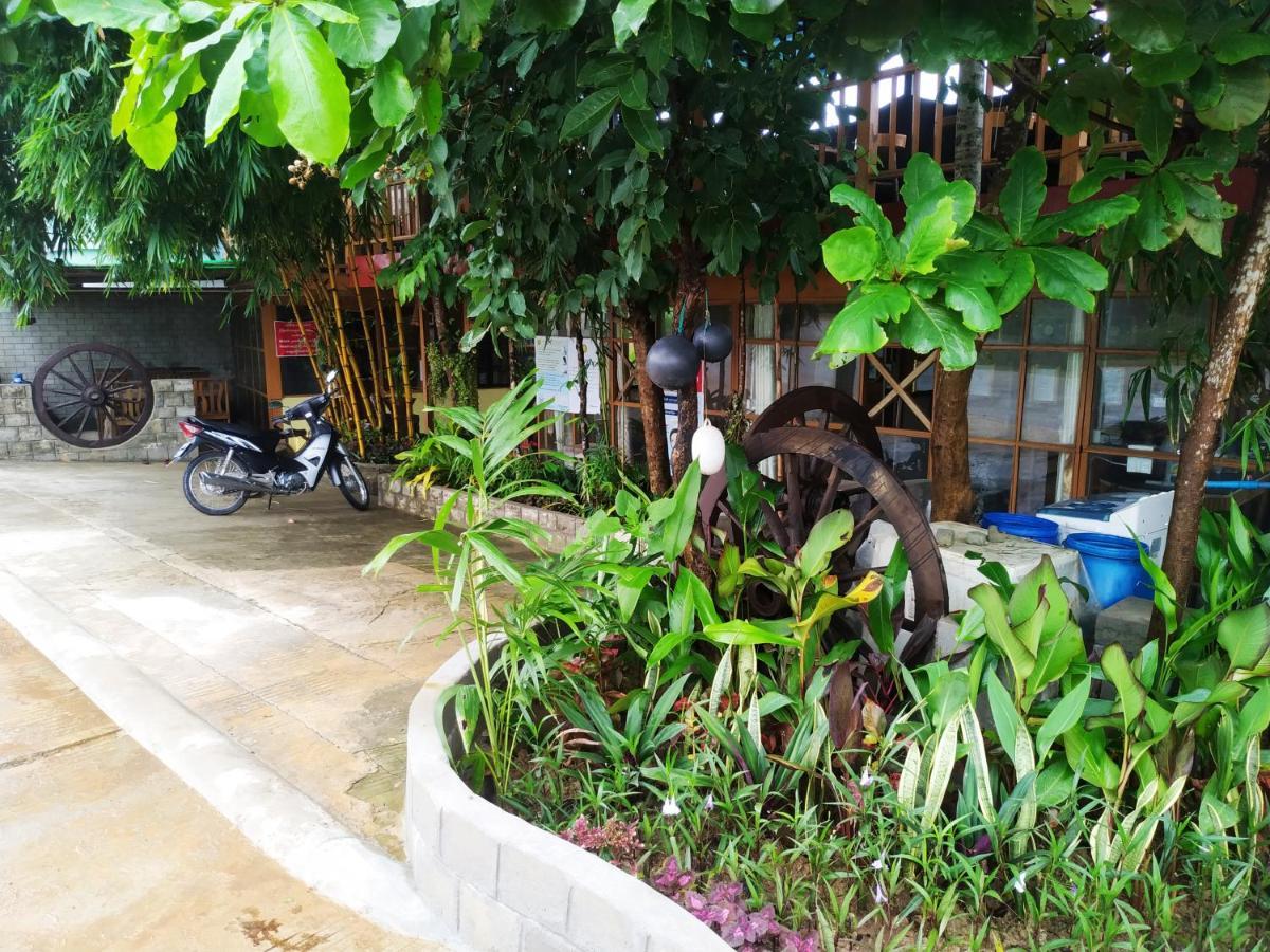 Dream House Guest House & Restaurant Ngwesaung Ngoại thất bức ảnh