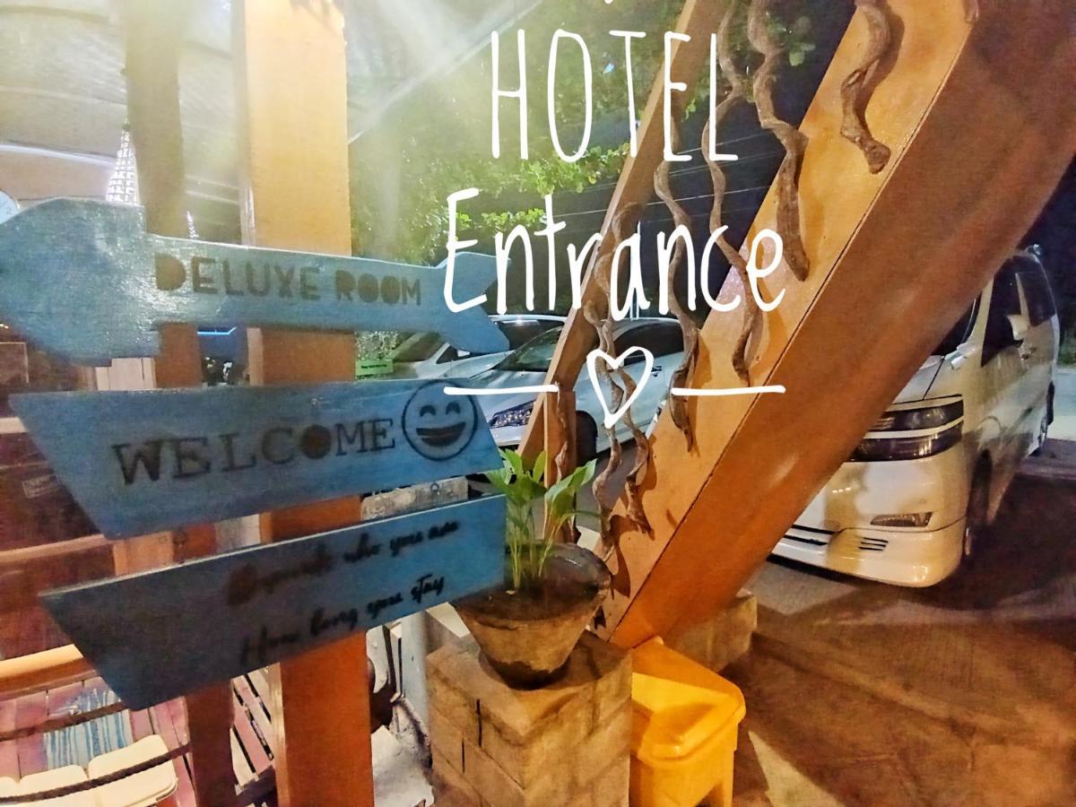 Dream House Guest House & Restaurant Ngwesaung Ngoại thất bức ảnh